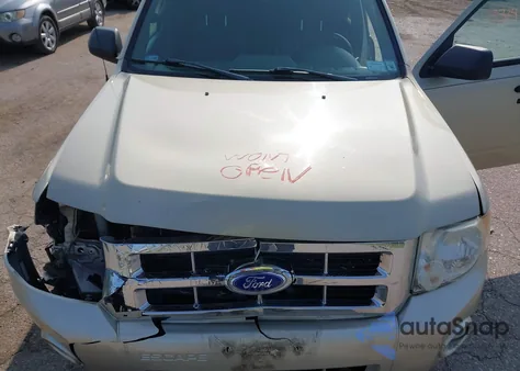 2011 Ford Escape Xlt from USA, damaged, VIN 1FMCU9D7XBKB92611